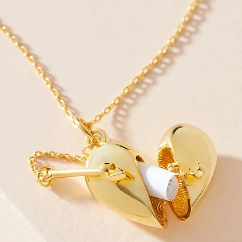 Valentine's Day Design Love Heart Photo Necklace