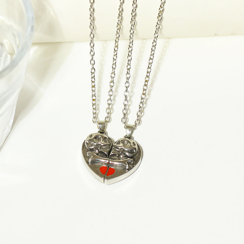 Punk Retro Skull Pendant Halloween Necklace Heart-shaped