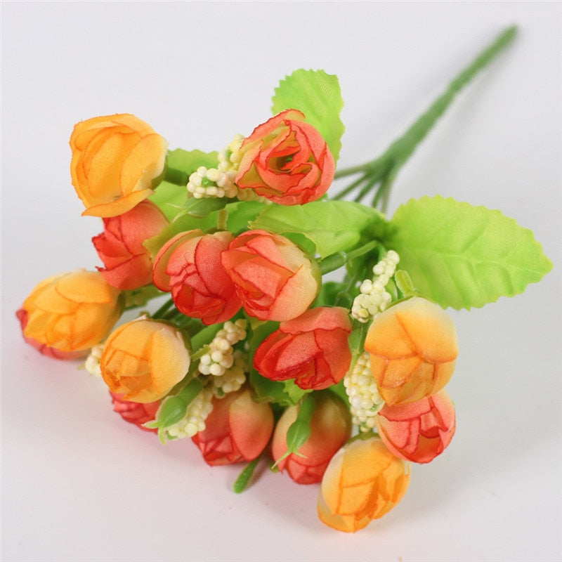 Autumn 15 Heads/Bouquet Small Bud Roses